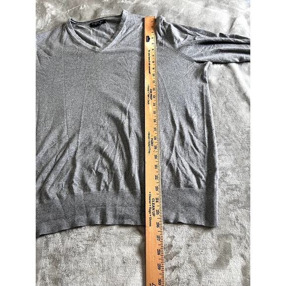 Banana Republic women's size XL grey luxury blend sweater light weight v-neck - Picture 4 of 7